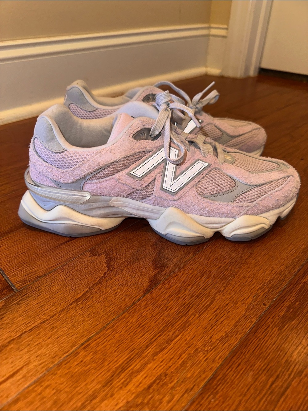 New Balance Women's Pastel Pink and Light Gray Mesh Suede Sneakers